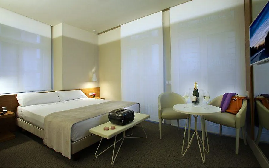Park Hotel Barcelona 3*,